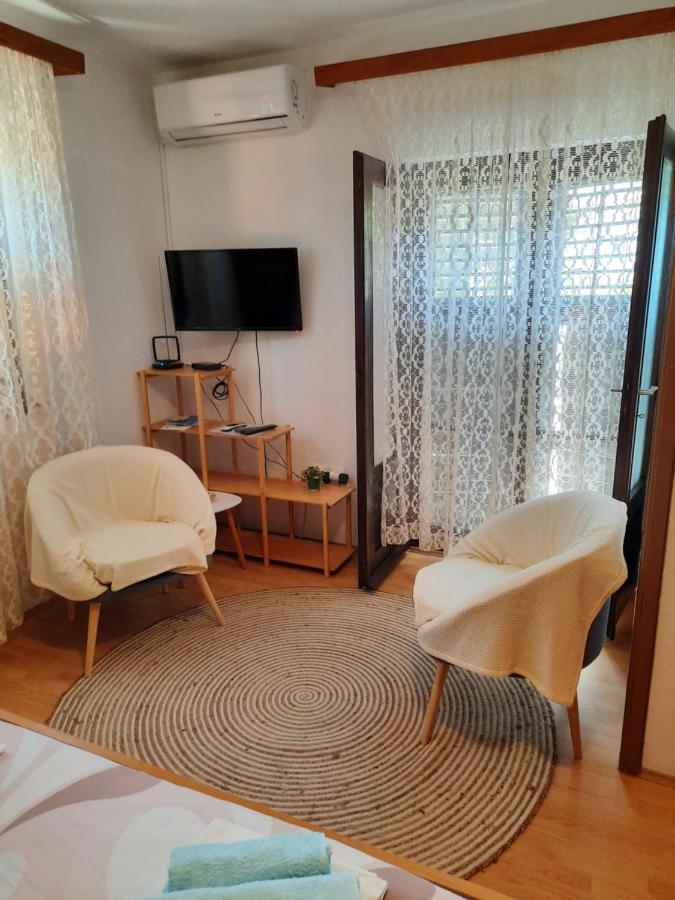 Manda Ljubetic Apartment Sutivan Ngoại thất bức ảnh